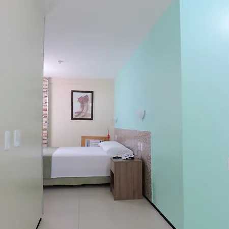 Hotel Iracema Travel 3*