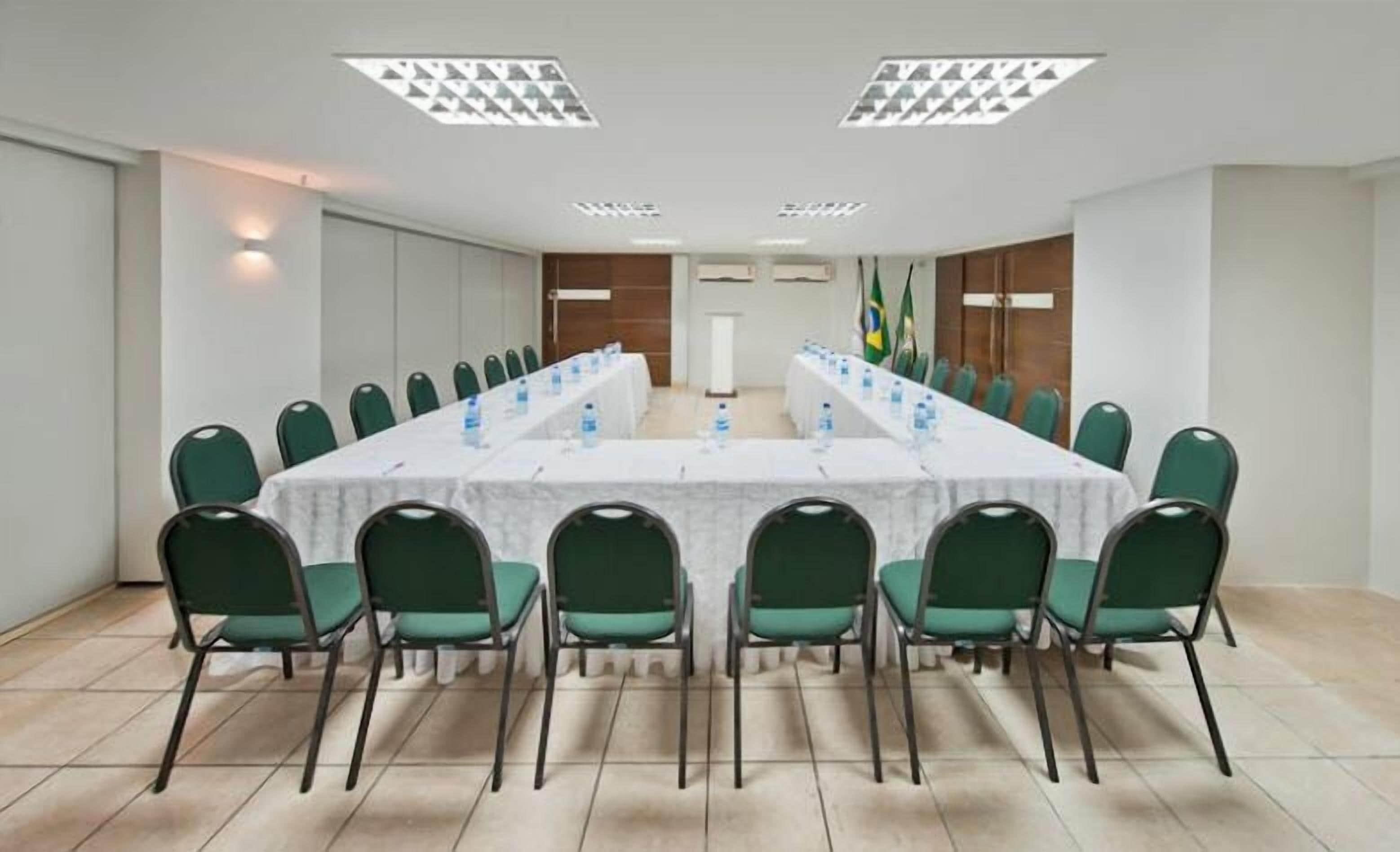 Hotel Iracema Travel